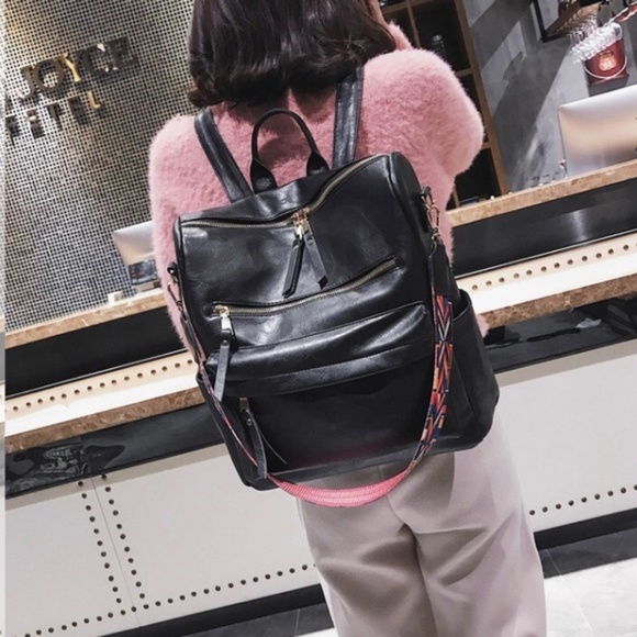 C'estle Via - Backpack/ Shoulder Bag - Picture 2 of 8